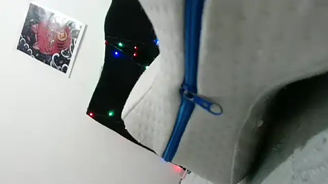 Snapshot of Emmily_Fox chatting on 02.06.25 Emmily Fox online show from 02.06.25