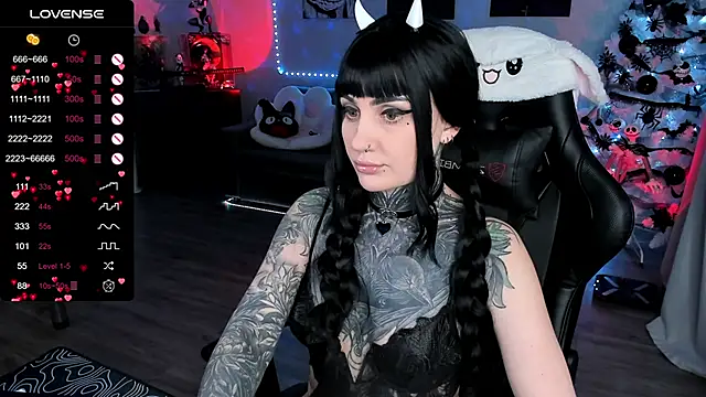 RachelQueen  online show from 02.04.25