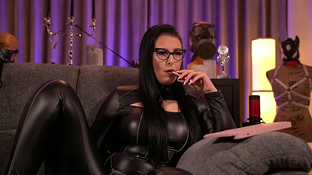 kelly kent online show from 12.16.24