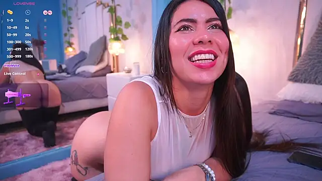 lara giraldo online show from 01.12.25