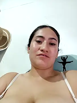 Snapshot of francesca_baker1007 chatting on 02.17.25 francesca baker1007 online show from 02.17.25