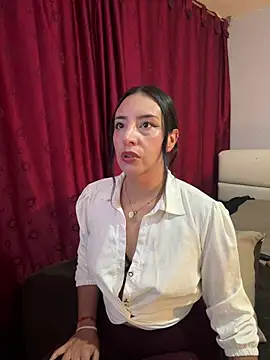 Snapshot of Freyja_soh chatting on 04.29.26 Freyja soh online show from 04.29.26