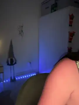 Emylia online show from 12.17.24