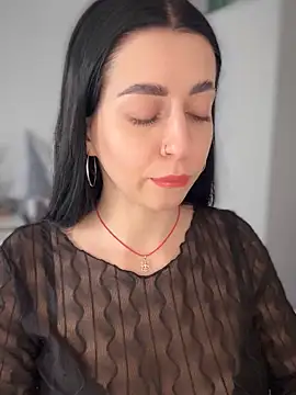 Emylia online show from 01.19.25