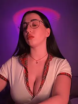 Emylia online show from 02.18.25