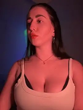 Emylia online show from 03.21.25