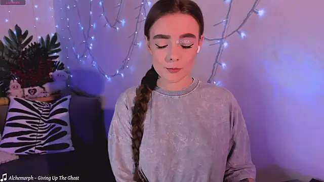 xwiuiwx online show from 12.02.25