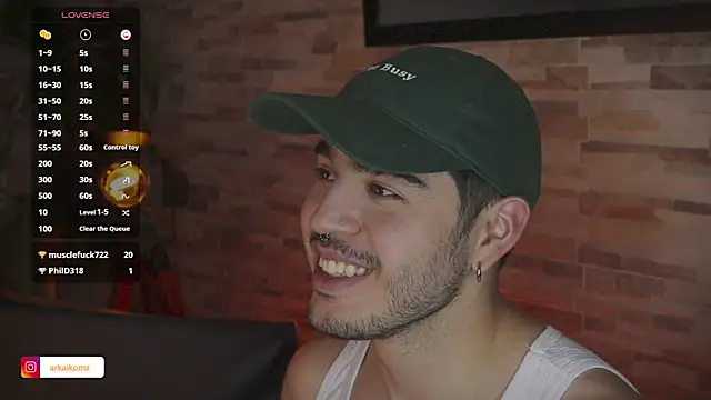 Snapshot of Arkaikomz chatting on 02.02.25 Arkaikomz online show from 02.02.25