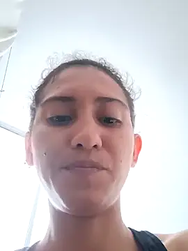 Snapshot of valeriaswang_Lucas chatting on 01.14.25 valeriaswang Lucas online show from 01.14.25