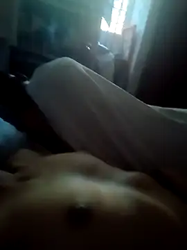 Snapshot of valeriaswang_Lucas chatting on 09.14.25 valeriaswang Lucas online show from 09.14.25