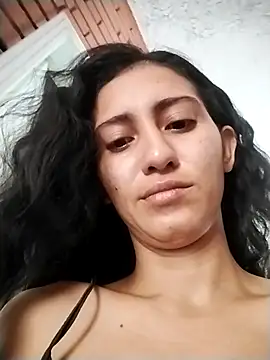 Snapshot of valeriaswang_Lucas chatting on 11.04.25 valeriaswang Lucas online show from 11.04.25