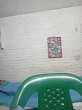 Snapshot of valeriaswang_Lucas chatting on 01.07.26 valeriaswang Lucas online show from 01.07.26