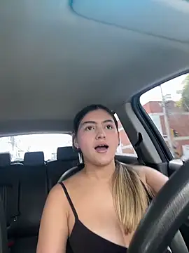 sofia henaok online show from 10.04.25