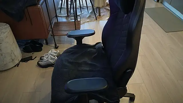 HungandThickLatin online show from 09.16.25