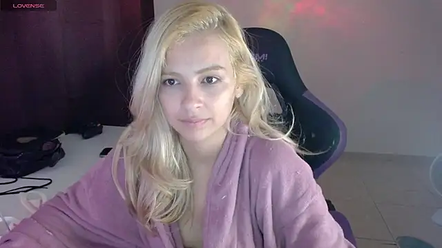 Snapshot of jujubinhahot chatting on 12.10.24 jujubinhahot online show from 12.10.24
