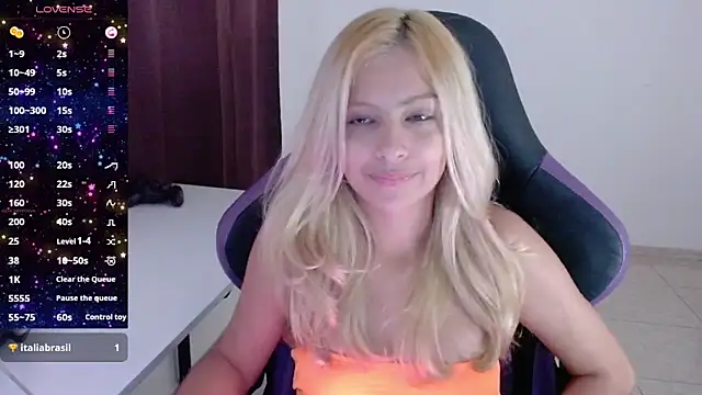 Snapshot of jujubinhahot chatting on 12.14.24 jujubinhahot online show from 12.14.24