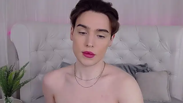 RobbyCharming online show from 04.04.26