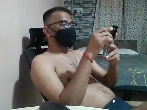 sexx4 online show from 04.30.26
