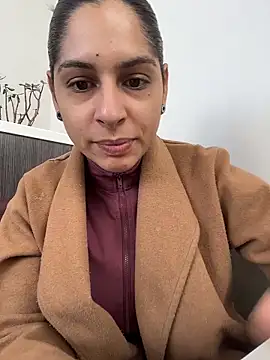 Snapshot of charlotte_stevenss_ chatting on 02.26.26 charlotte stevenss online show from 02.26.26