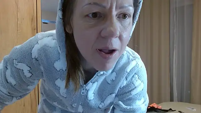 Snapshot of Popppka chatting on 01.31.25 Popppka online show from 01.31.25