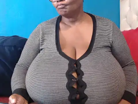 CUTEFIRMMELONSS online show from 02.16.25