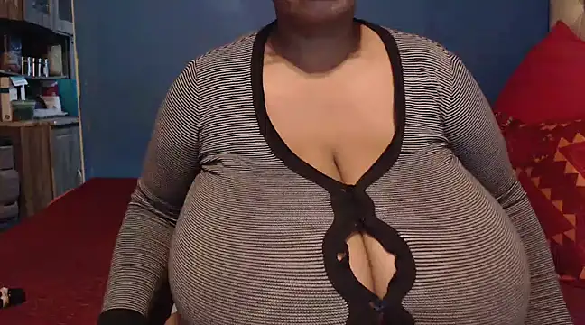 CUTEFIRMMELONSS online show from 03.10.25