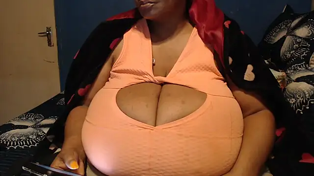 CUTEFIRMMELONSS online show from 09.17.25