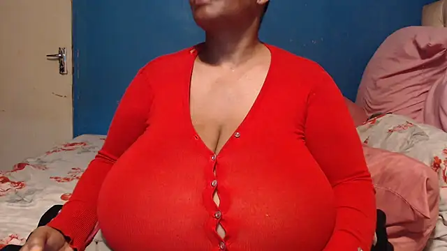 CUTEFIRMMELONSS online show from 10.04.25