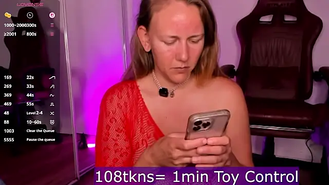 Snapshot of jasminedaze888 chatting on 05.18.26 jasminedaze888 online show from 05.18.26