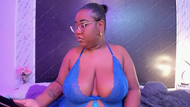 Darnellqueen online show from 11.06.25