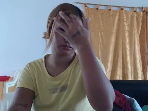 Snapshot of kiara_red4 chatting on 06.12.26 kiara red4 online show from 06.12.26