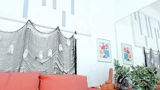 lara murphy online show from 10.21.25