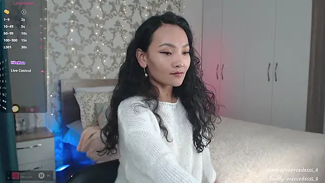 Snapshot of merca_8 chatting on 12.11.24 merca 8 online show from 12.11.24