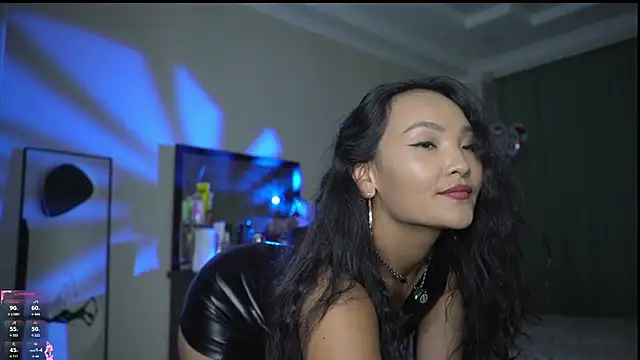 Snapshot of merca_8 chatting on 11.26.25 merca 8 online show from 11.26.25