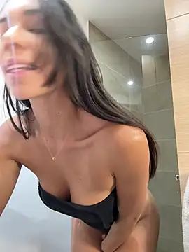 Snapshot of EllaSanz_ chatting on 02.23.25 EllaSanz online show from 02.23.25