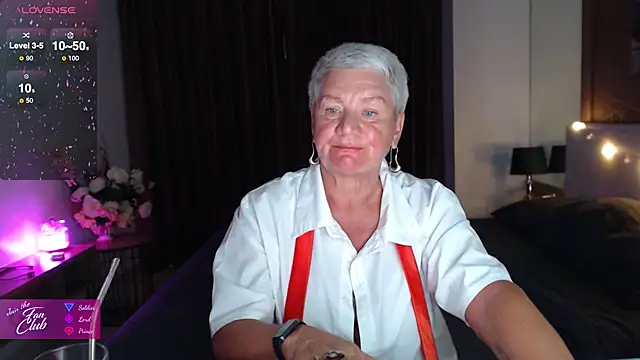 Snapshot of roxana_brooks chatting on 01.17.26 roxana brooks online show from 01.17.26