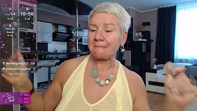 Snapshot of roxana_brooks chatting on 02.14.26 roxana brooks online show from 02.14.26