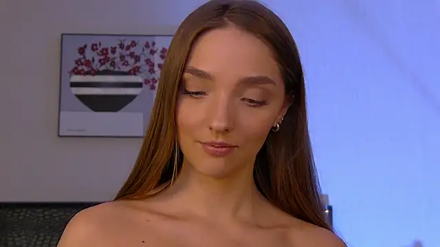 VirginieCruz online show from 02.08.25