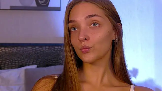 VirginieCruz online show from 09.22.25