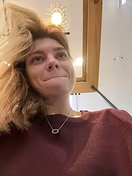 ValenciaShock online show from 10.11.25