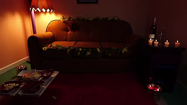 miss sweett online show from 10.04.25