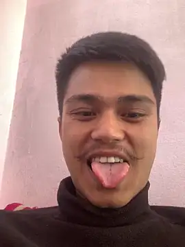 Hullax online show from 12.14.25