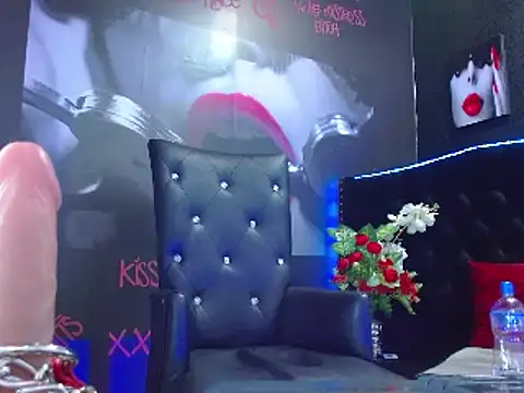 VALERY MEER online show from 12.05.24