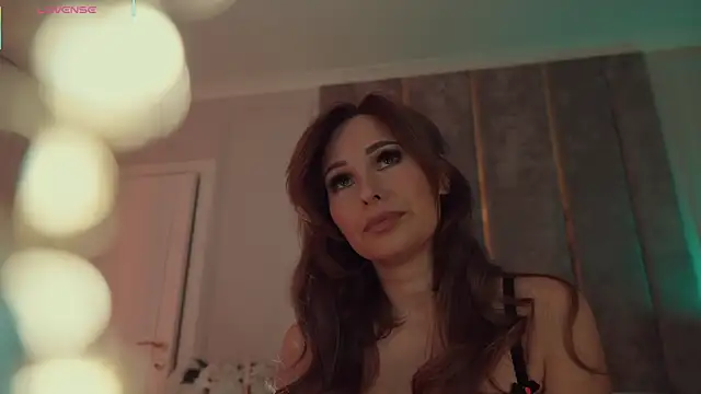 MilaDYstarlight online show from 10.03.25