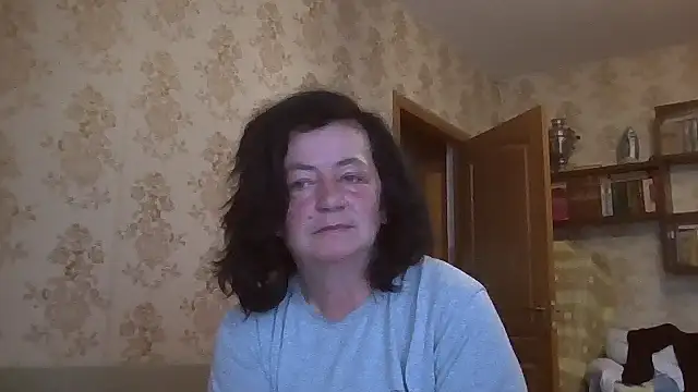 Snapshot of GypsiQueen2 chatting on 07.10.26 GypsiQueen2 online show from 07.10.26