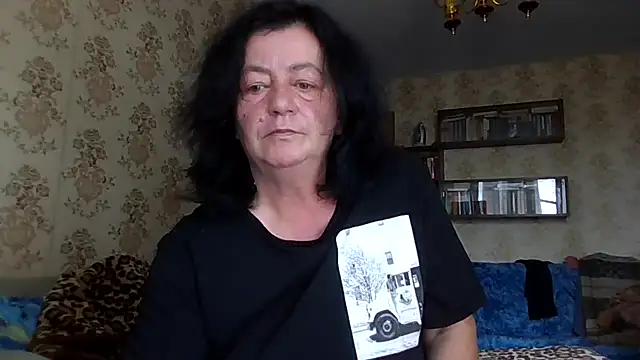 Snapshot of GypsiQueen2 chatting on 07.21.26 GypsiQueen2 online show from 07.21.26