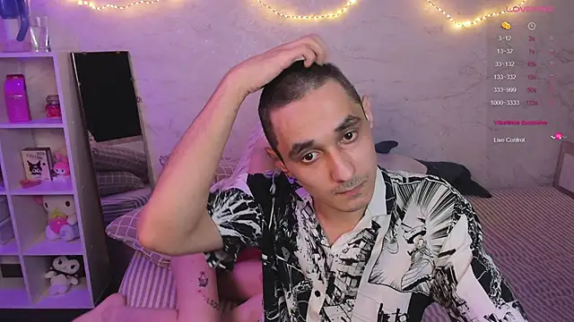 Snapshot of PostBabyyy chatting on 03.13.25 PostBabyyy online show from 03.13.25