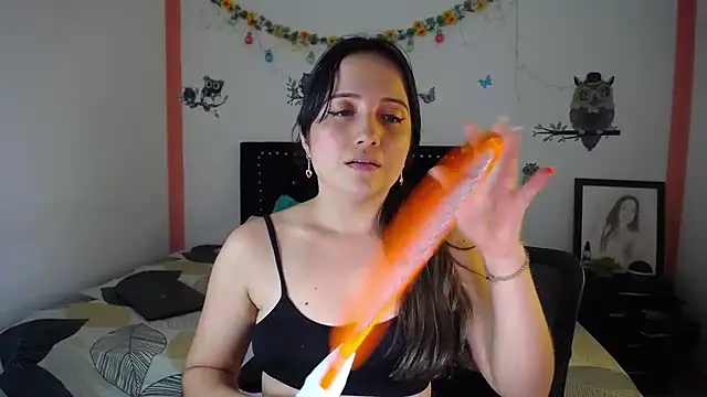 naughty girl 4u online show from 02.28.25