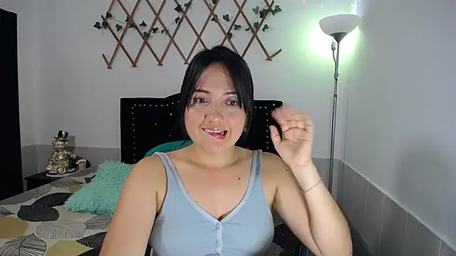 Snapshot of naughty_girl_4u chatting on 02.21.26 naughty girl 4u online show from 02.21.26