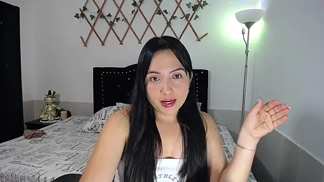 Snapshot of naughty_girl_4u chatting on 03.01.26 naughty girl 4u online show from 03.01.26